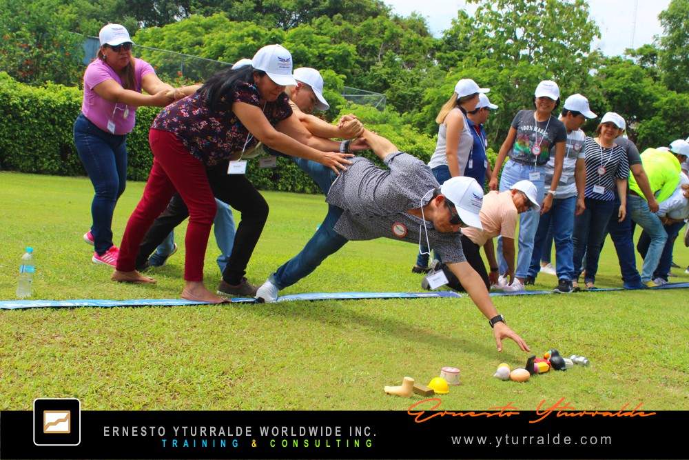 Actividad colaborativa en circuito de cuerdas bajas para fortalecer vínculos